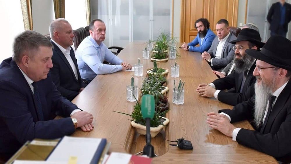 В Брянске губернатор Александр Богомаз встретился с главным раввином России Берлом Лазаром
