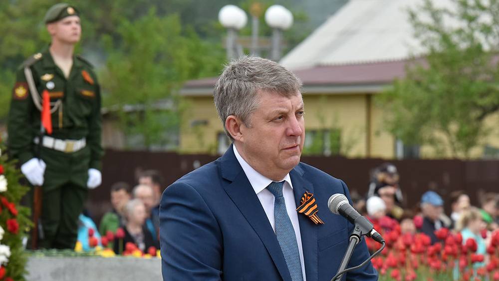 Брянский губернатор Александр Богомаз поздравил жителей области с Днем Победы