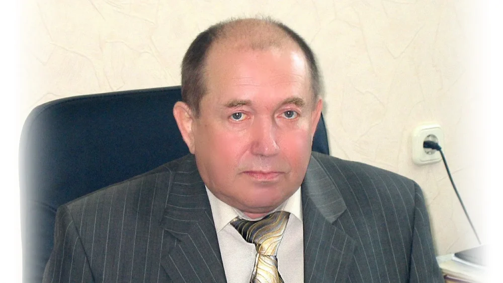 На 75-м году скончался судья Брянского облсуда в почетной отставке Анатолий Степнов
