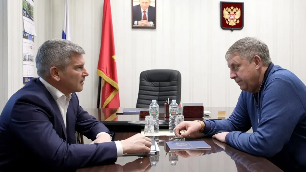 Александр Богомаз и Игорь Маковский провели рабочую встречу в Москве