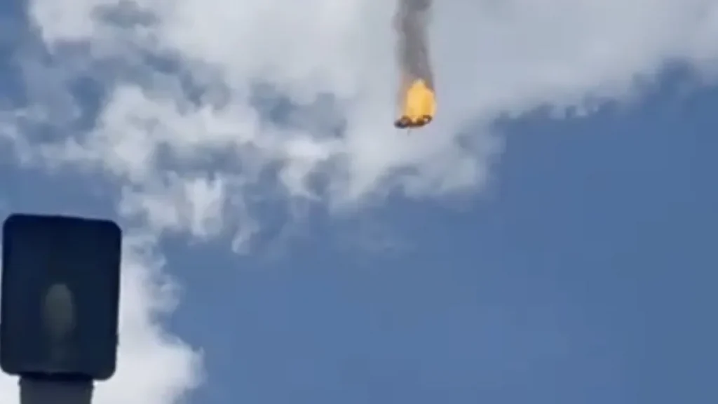 Появились новые видеозаписи падения вертолета в Брянской области