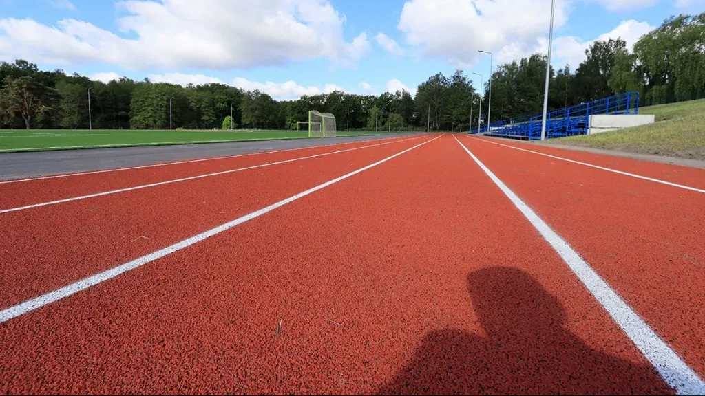 Брянская горадминистрация подала в суд на подрядчика из-за ремонта стадиона «Камвольщик»