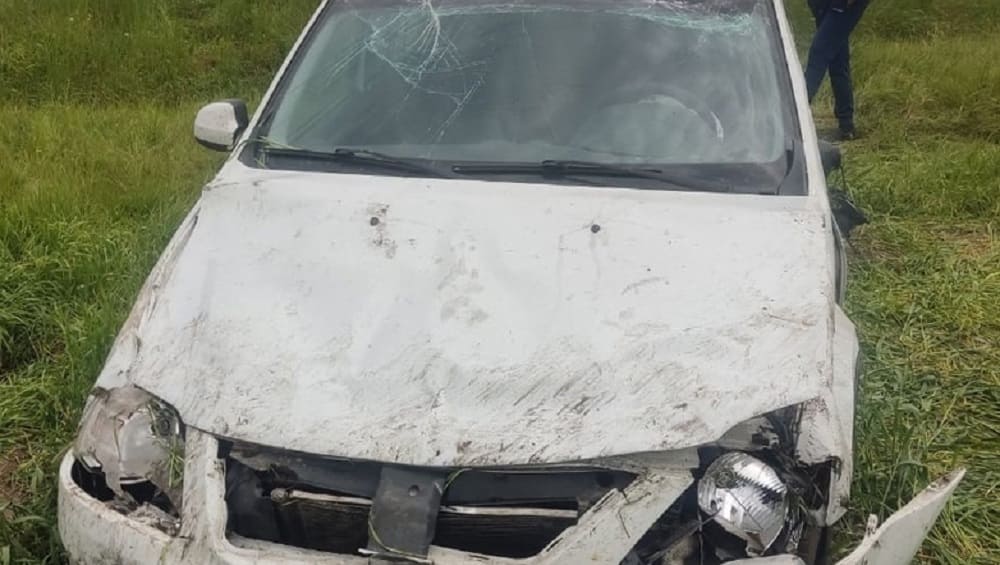 Под Севском 37-летний мужчина сломал рёбра в перевернувшемся автомобиле Lada