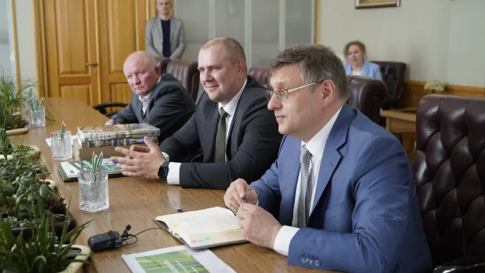 Брянский губернатор Александр Богомаз встретился заместителем главы АО «Россельхозбанк»