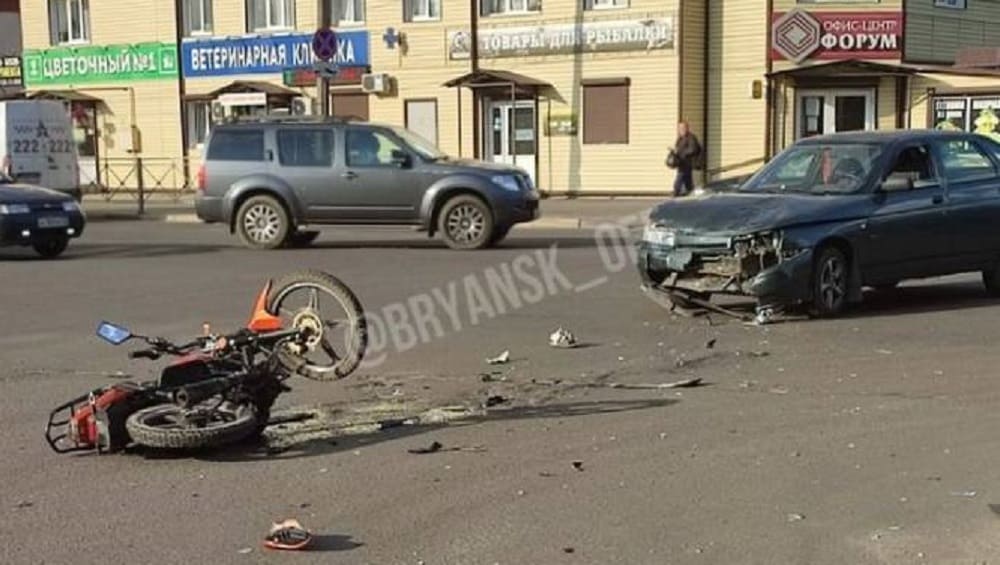В Володарском районе Брянска вечером 30 мая разбился мотоциклист