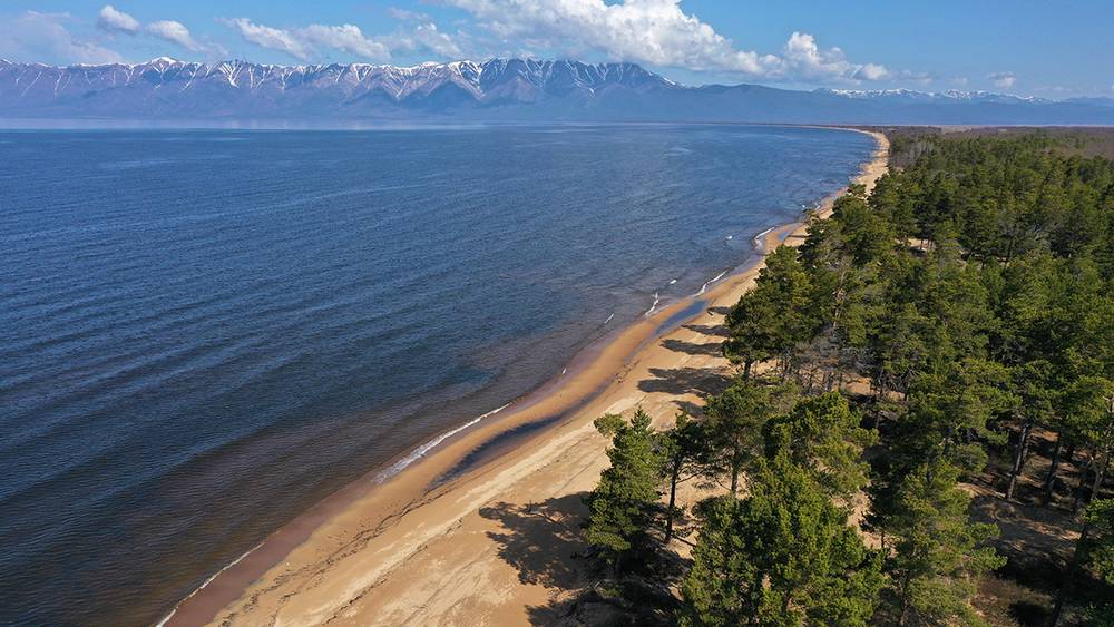Чем туристов привлекает озеро Байкал
