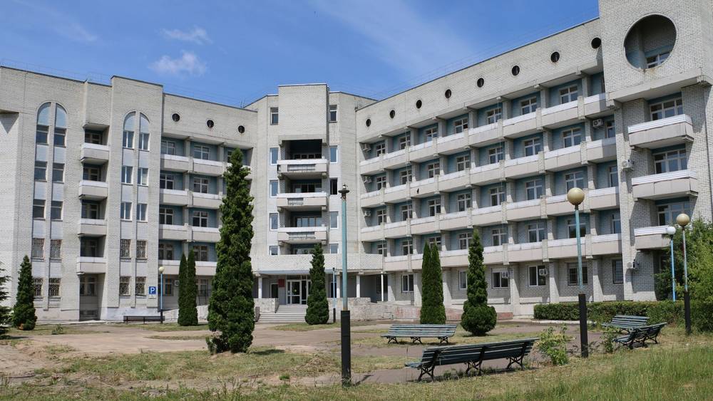 Брянский губернатор Богомаз проверил ход капремонта госпиталя для ветеранов войн