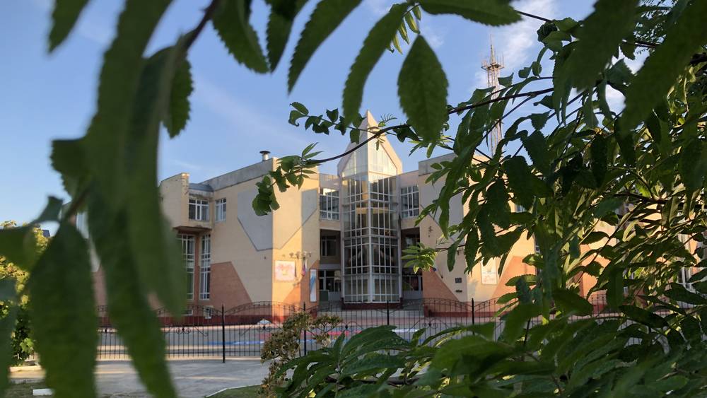 В Брянске утром 6 сентября 2023 года из лицея № 1 эвакуировали учеников и педагогов