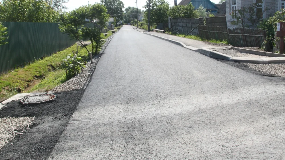 В Брянске по нацпроекту отремонтируют более 1 километра дороги по улице Ново-Советской