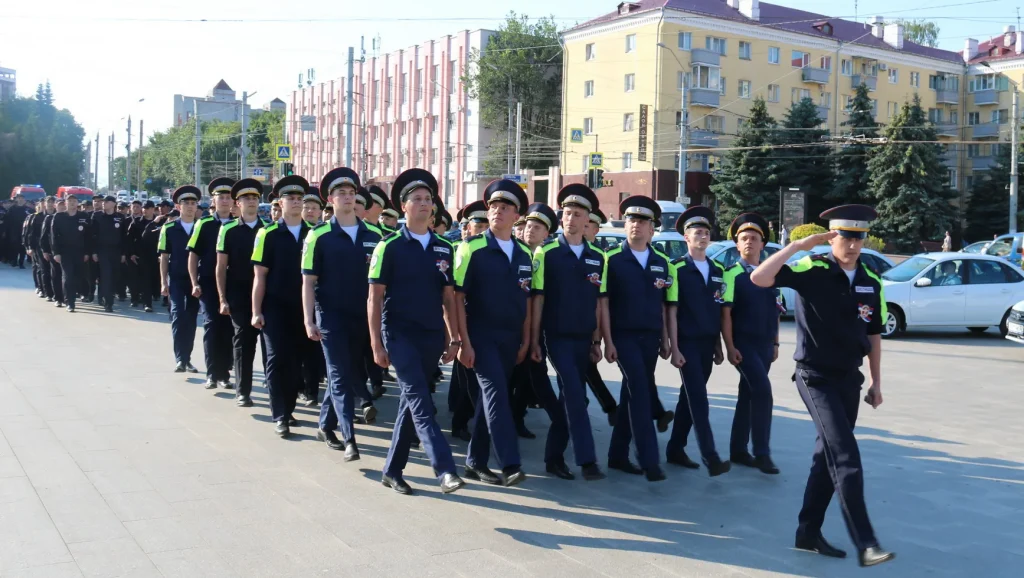 День России в Брянске отпраздновали под усиленной охраной полиции
