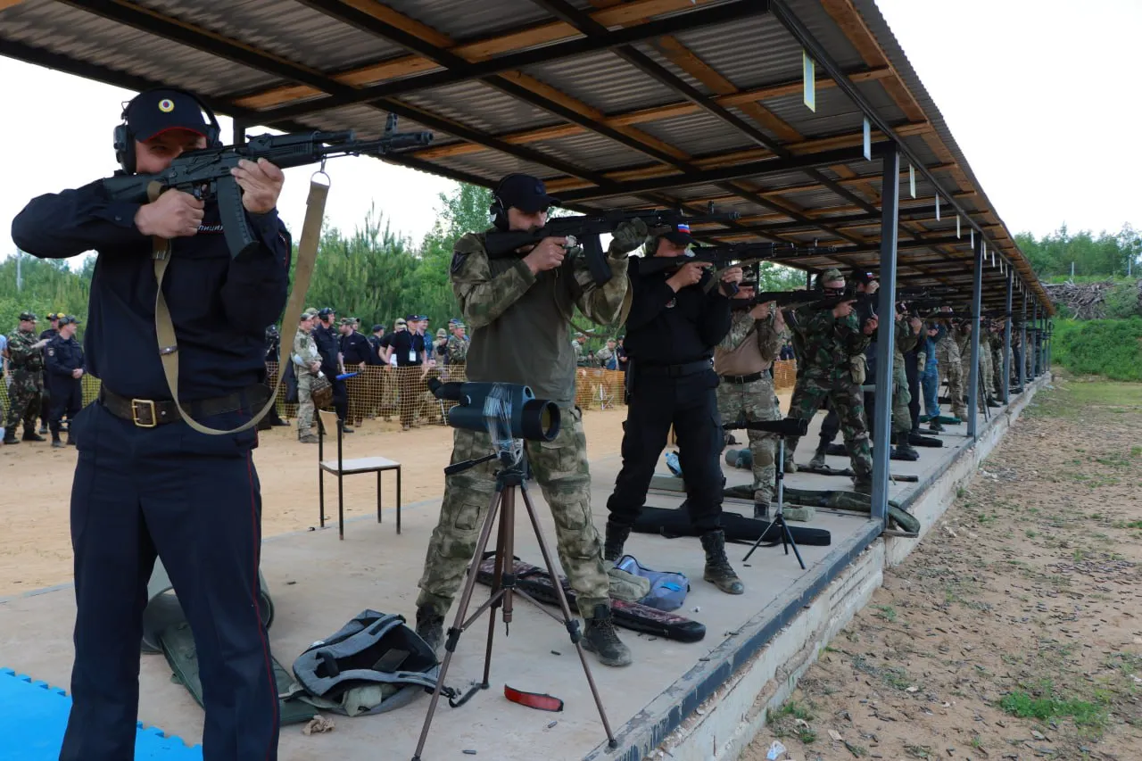 Брянские полицейские стали призерами чемпионата МВД России по стрельбе