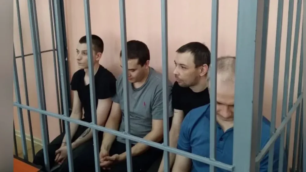 В Брянской области вынесли вердикт планировавшим сбыть 17 кг наркотиков курьерам