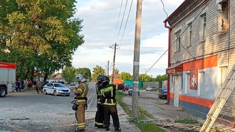 В Володарском районе Брянска в квартире дома произошёл взрыв бытового газа