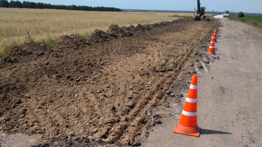 В Брянской области отремонтируют дорогу протяженностью 9 км Локоть − Турищево