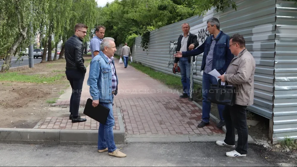 В Брянске готовность ремонтируемой дороги по улице Крахмалева составила 97 процентов