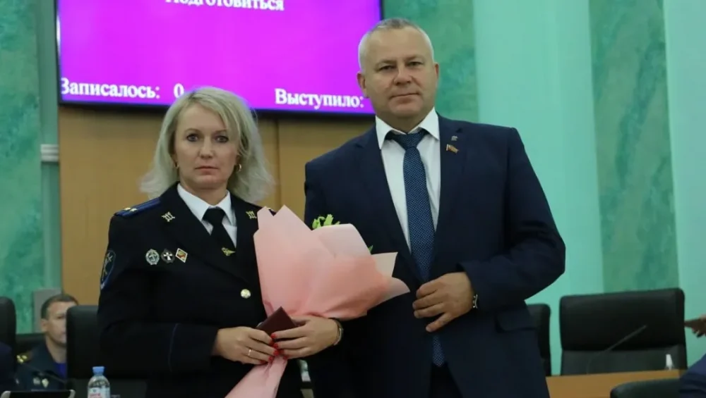 В Брянске наградили представителя «Динамо» Юрия Бирюкова и следователя Оксану Махоню