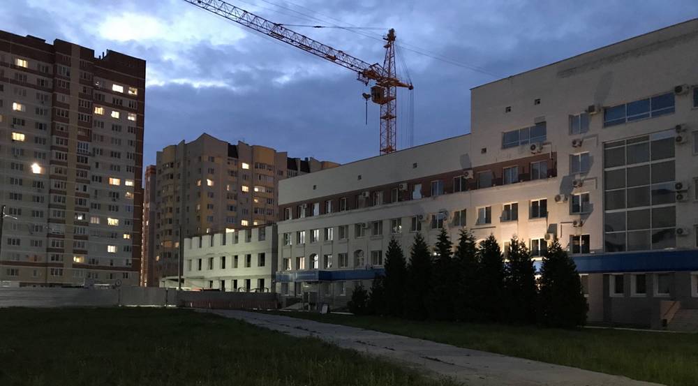В Брянске на месте сквера построили новое здание налоговой службы