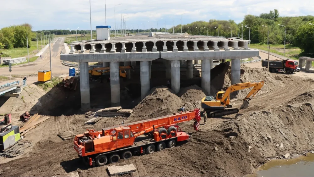 В Брянске на 97,5 процента завершено строительство Славянского моста через Десну