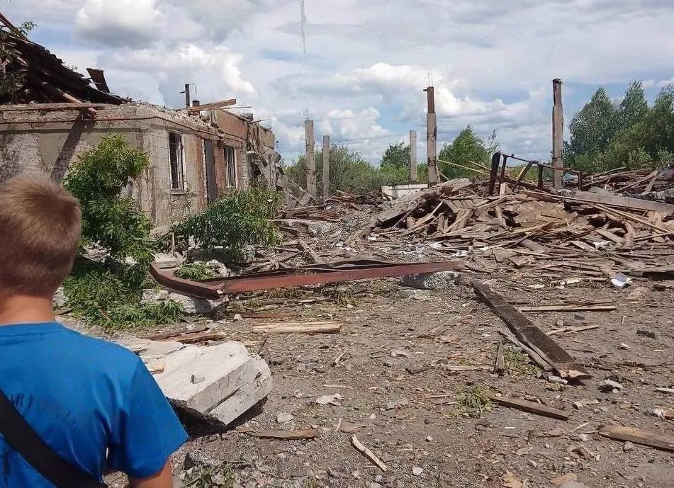 Жители брянского поселка Бытошь сообщили о падении и взрыве украинской ракеты