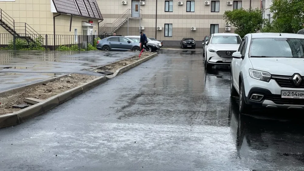 Депутаты горсовета проверили ремонт дворов в Бежицком районе Брянска