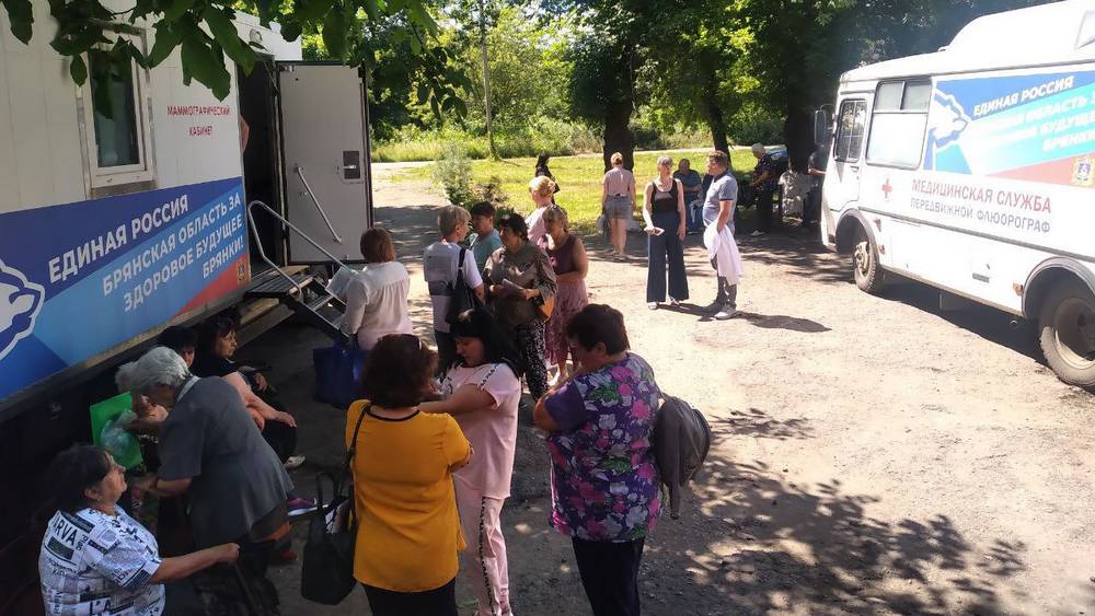 Губернатор Брянской области Александр Богомаз посетил подшефную Брянку