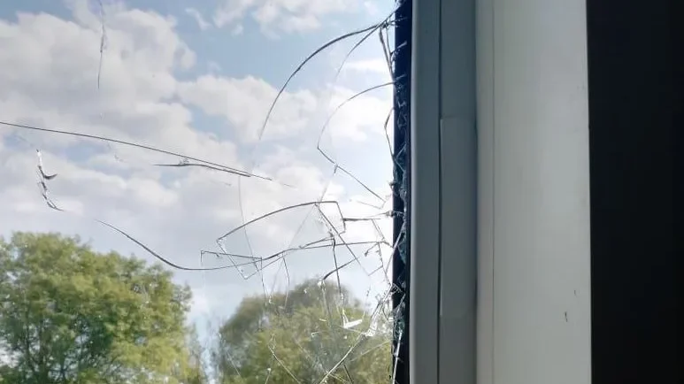 В сети появились снимки результатов обстрела ВСУ брянского поселка Полевые Новоселки