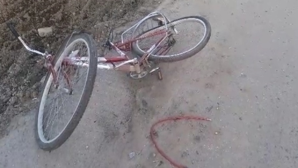 В Брянске 21-летний водитель автомобиля Mazda сбил велосипед с двумя мальчиками