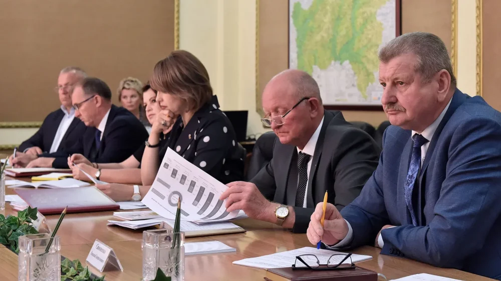 Брянскому губернатору 7 августа доложили о развитии гражданского общества в регионе