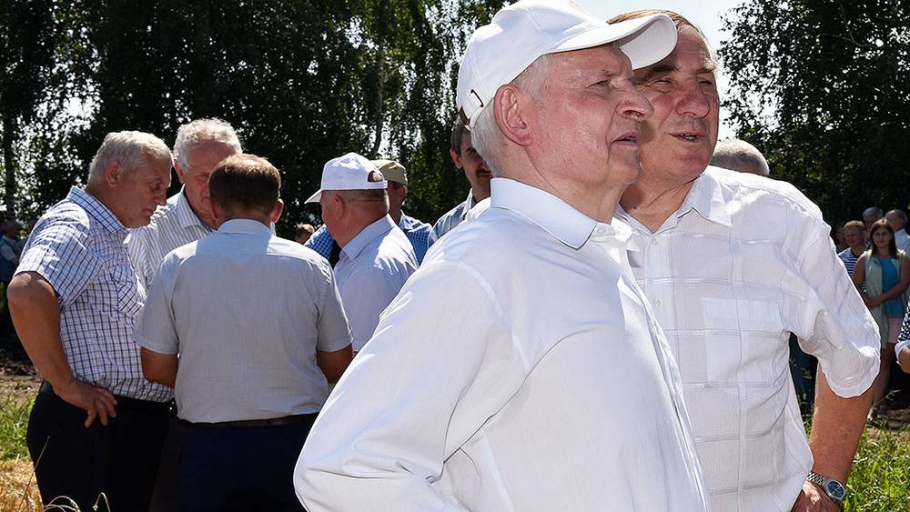 Жители брянских болот попросили Героя озолоченной деревни вспомнить о них