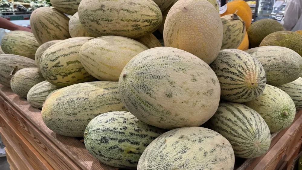 В Роспотребнадзоре сообщили брянцам, как не отравиться при покупке овощей и фруктов