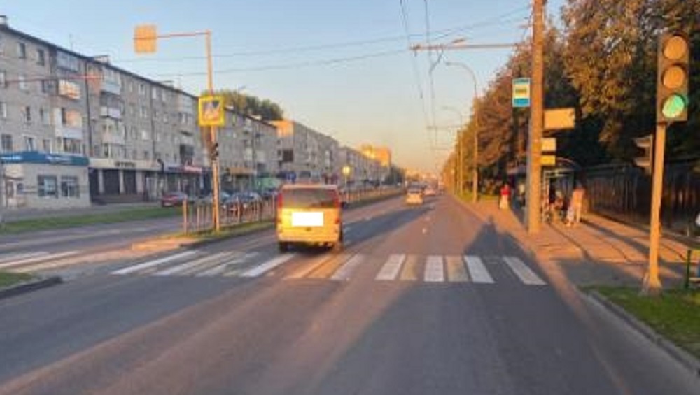 В Брянске водитель со 152 штрафами на «зебре» у светофора сбил 13-летнего мальчика