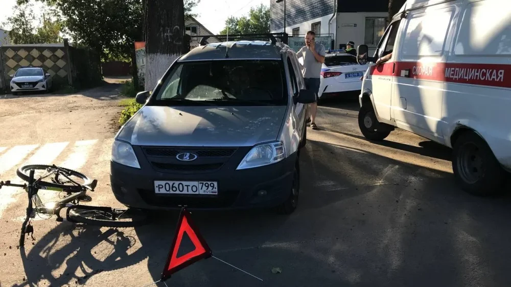 На проспекте Станке Димитрова в Брянске водитель сбил велосипедиста