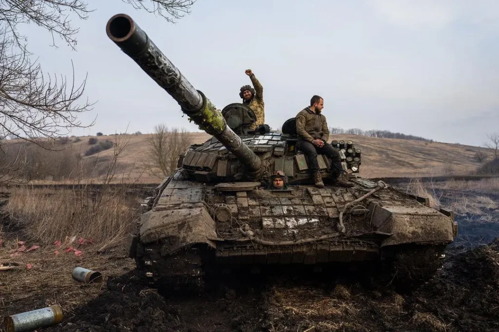 ВСУ из танка обстреляли село Случовск Погарского района Брянской области