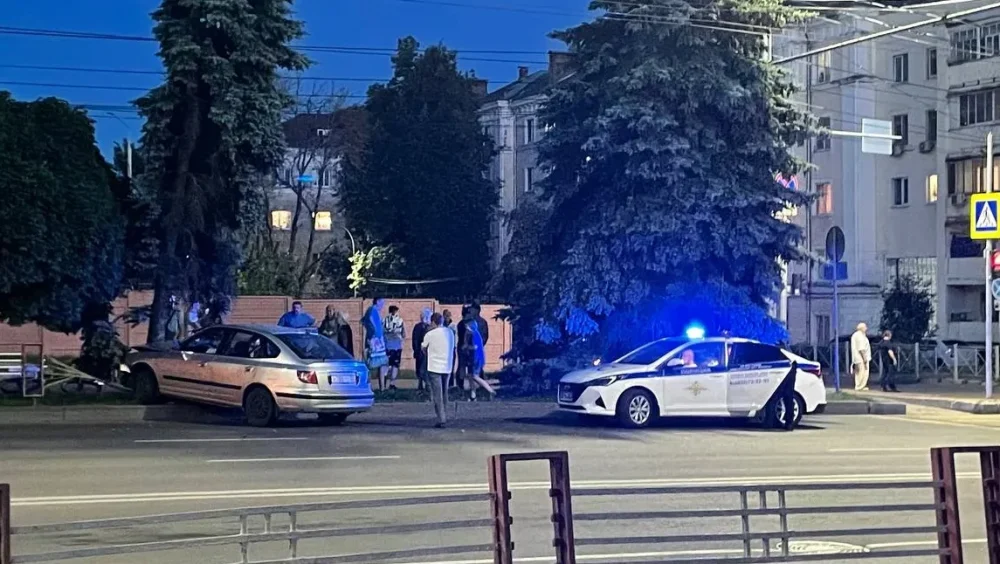 В Брянске на проспекте Ленина произошла серьезная авария