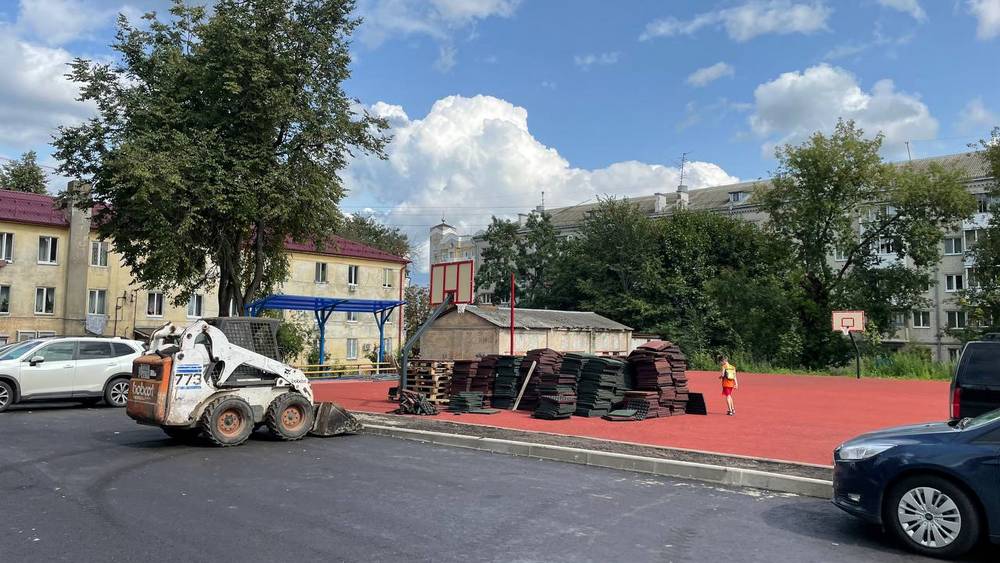 В самом центре Брянске впервые за полвека благоустроили дворы старых домов