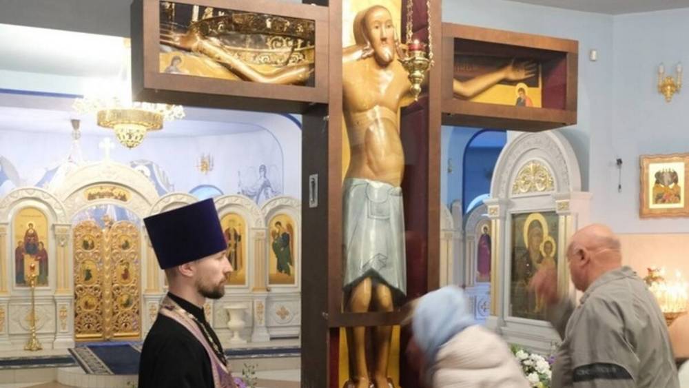 В Брянск доставлена копия Животворящего Креста Господня, явленного 600 лет назад