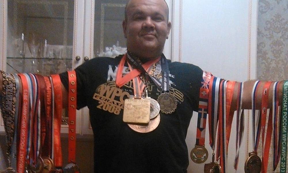 В Брянске скончался 50-летний знаменитый пауэрлифтер Сергей Молчанов