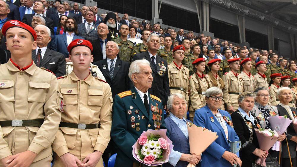 Во Дворце единоборств в Брянске прошел посвященный Дню города концерт