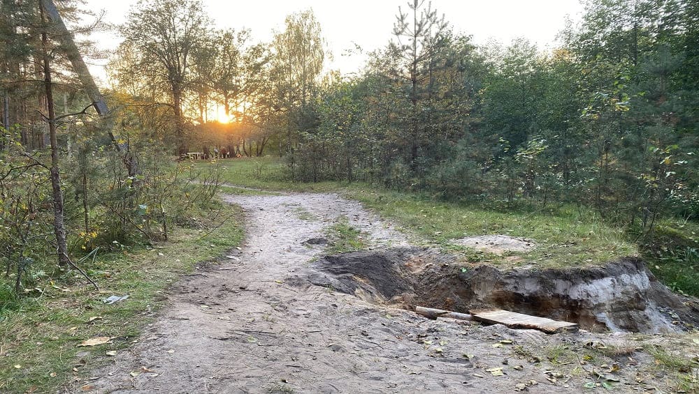 В Брянске прокуратура проверила сообщение об обрушении размытой дороги и не нашла нарушений