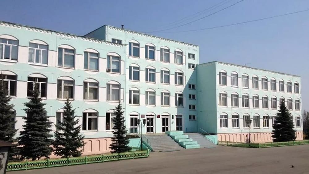 В Брянске лжетеррористы утром 11 сентября «заминировали» гимназию № 3 и школу № 51