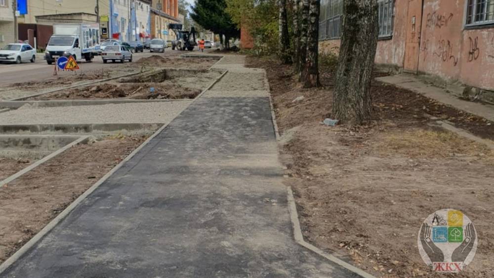 В Брянске построили часть тротуаров на улице Фрунзе