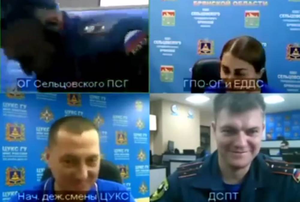 Смешное видео о рухнувшем вместе со стулом брянском сотруднике МЧС смутило юриста