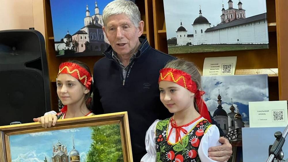 В Клетне открылась фотовыставка греческого мастера Костаса Асимиса