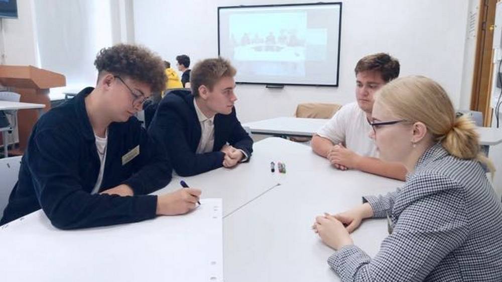 Студенты БГУ прошли обучение в Школе научного наставничества