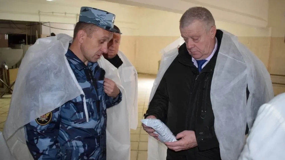 Замгубернатора Брянской области ознакомился с производством колонии-поселения