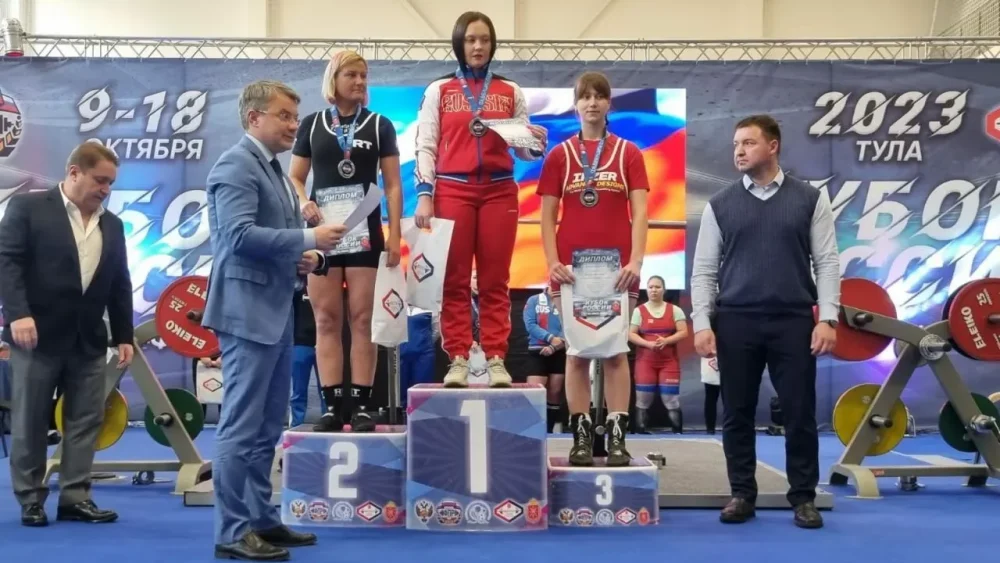 Брянские силачи завоевали заслуженные награды Кубка России по пауэрлифтингу