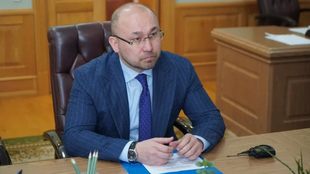 Брянский губернатор Александр Богомаз встретился с послом Казахстана Дауреном Абаевым