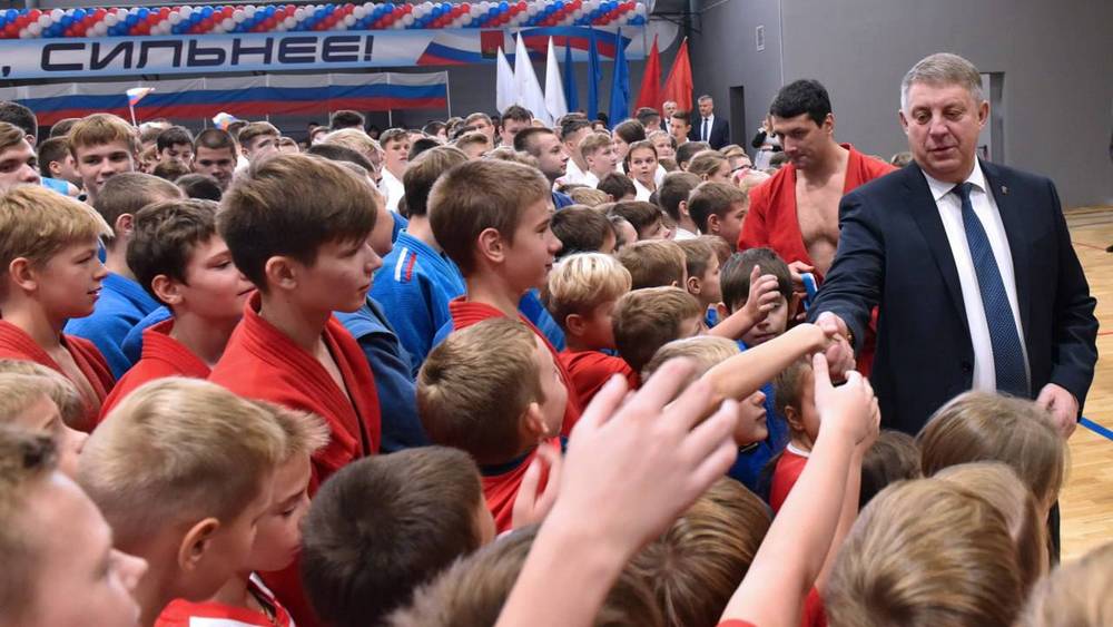 Об открытии ФОКа «Бежица» в Брянске с участием Путина рассказал Богомаз