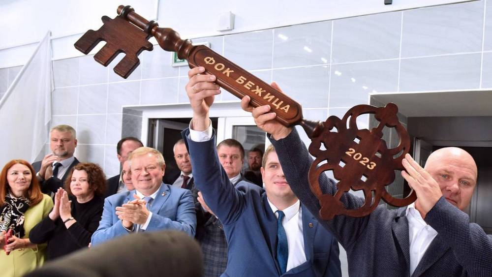 В Брянске открытый Богомазом на глазах у Путина ФОК «Бежица» принял первых посетителей