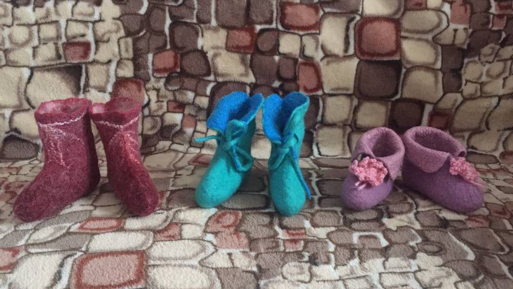 Лиса с лукавинкой и черевички: у брянской учительницы ожили даже домашние тапочки